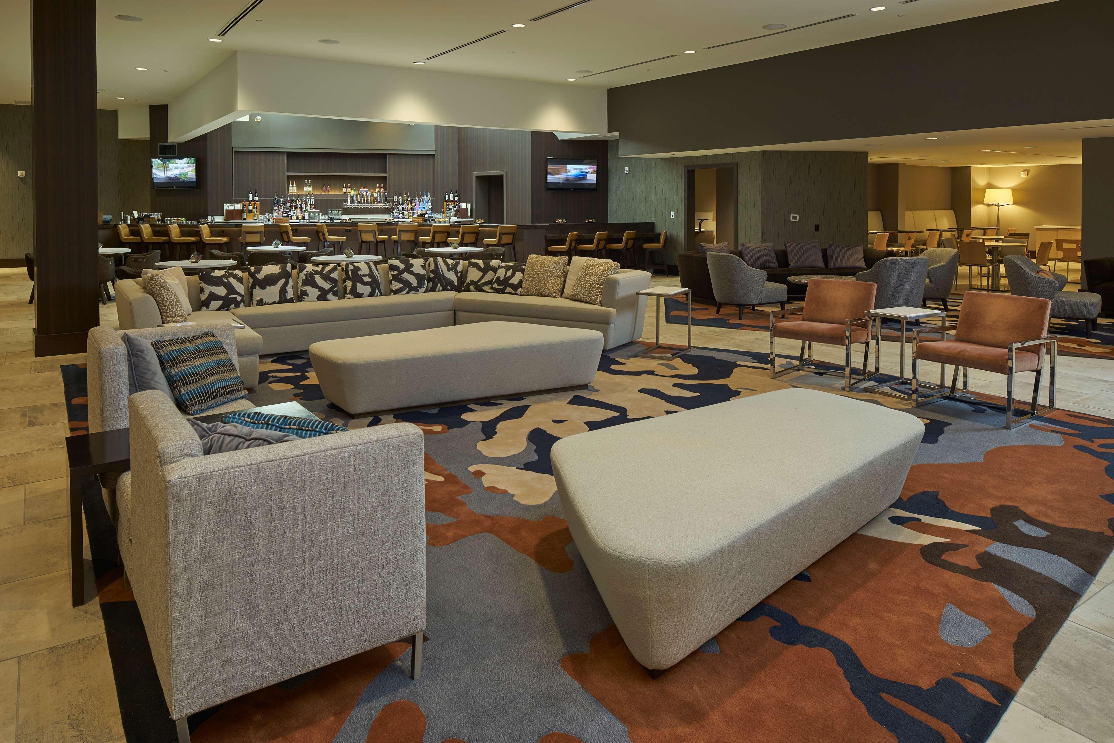 Отель Hilton Raleigh North Hills Удобства фото