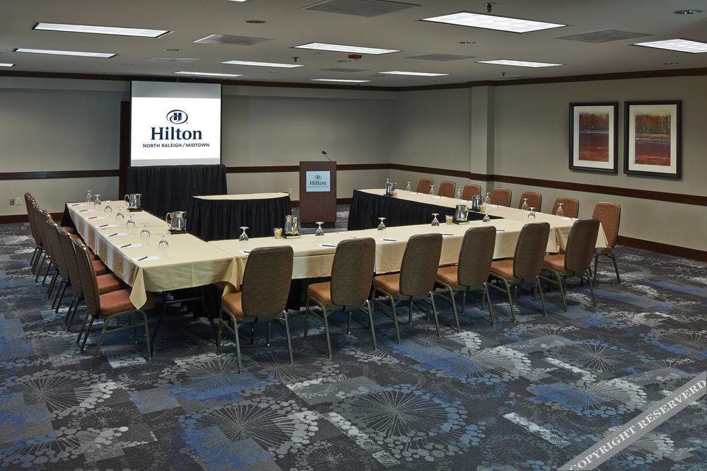 Отель Hilton Raleigh North Hills Экстерьер фото